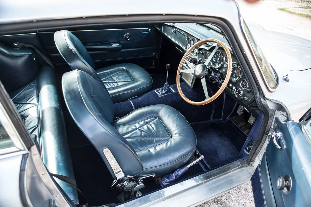 1967 Aston Martin DB6 Vantage - Image 29 of 31