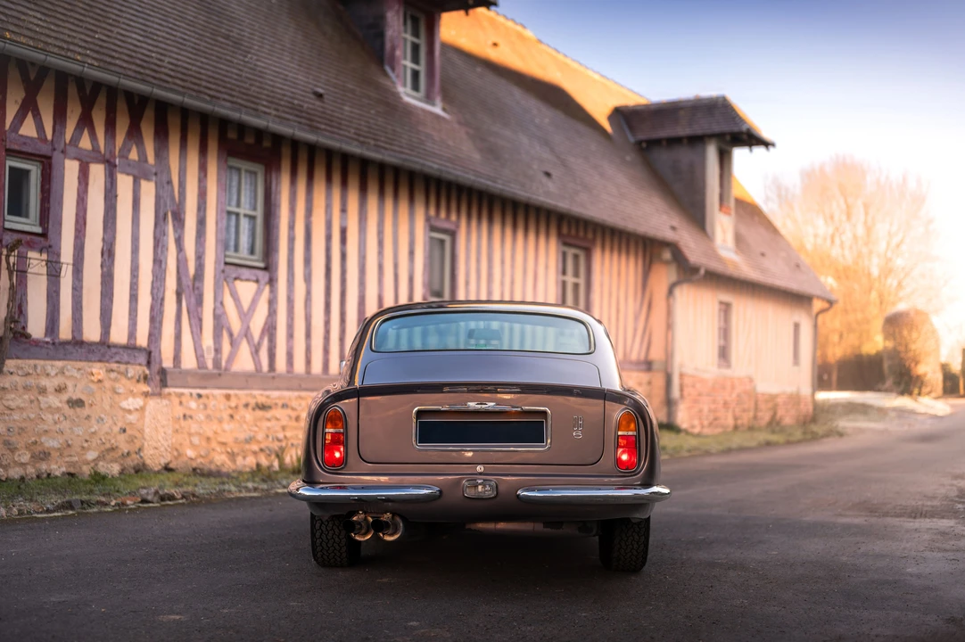 1967 Aston Martin DB6 Vantage - Image 7 of 31