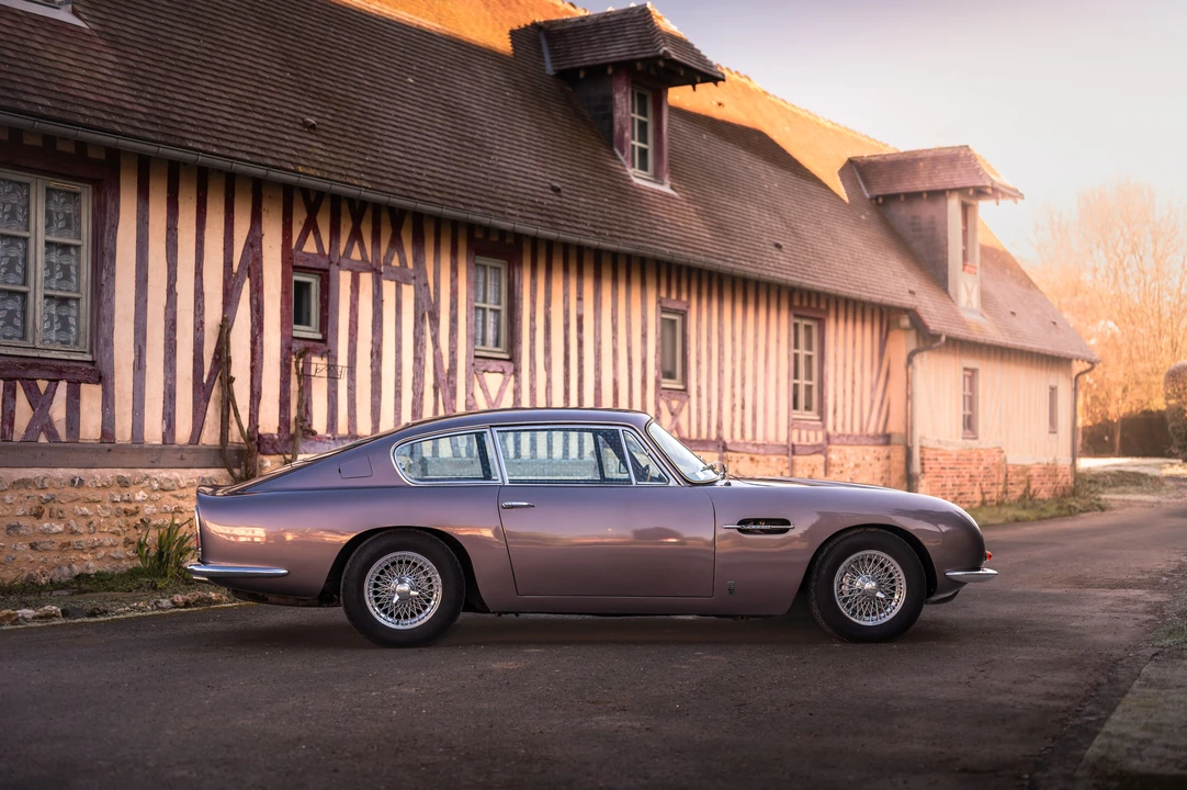 1967 Aston Martin DB6 Vantage - Image 9 of 31