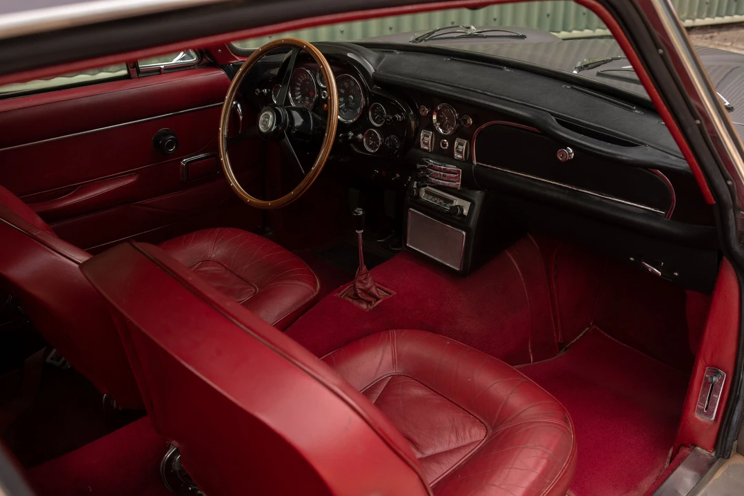 1967 Aston Martin DB6 Vantage - Image 11 of 31