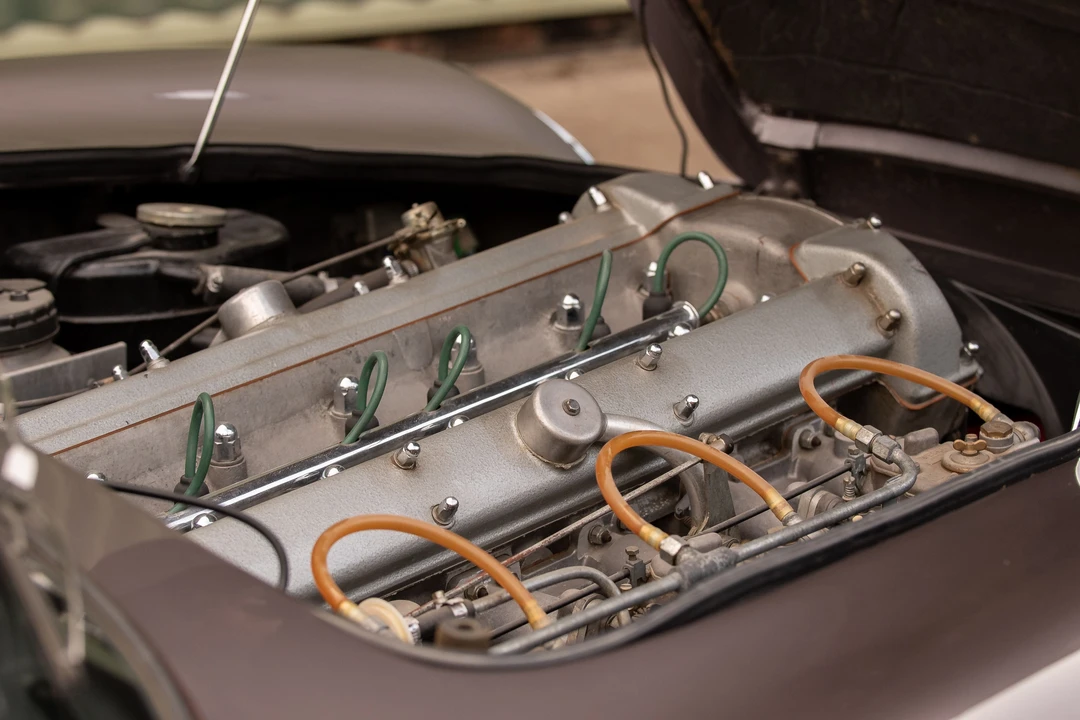 1967 Aston Martin DB6 Vantage - Image 28 of 31