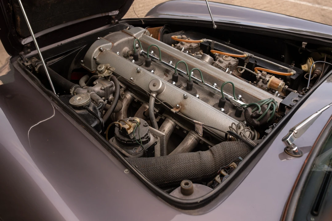 1967 Aston Martin DB6 Vantage - Image 20 of 31
