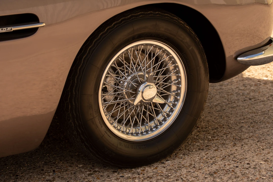 1967 Aston Martin DB6 Vantage - Image 25 of 31