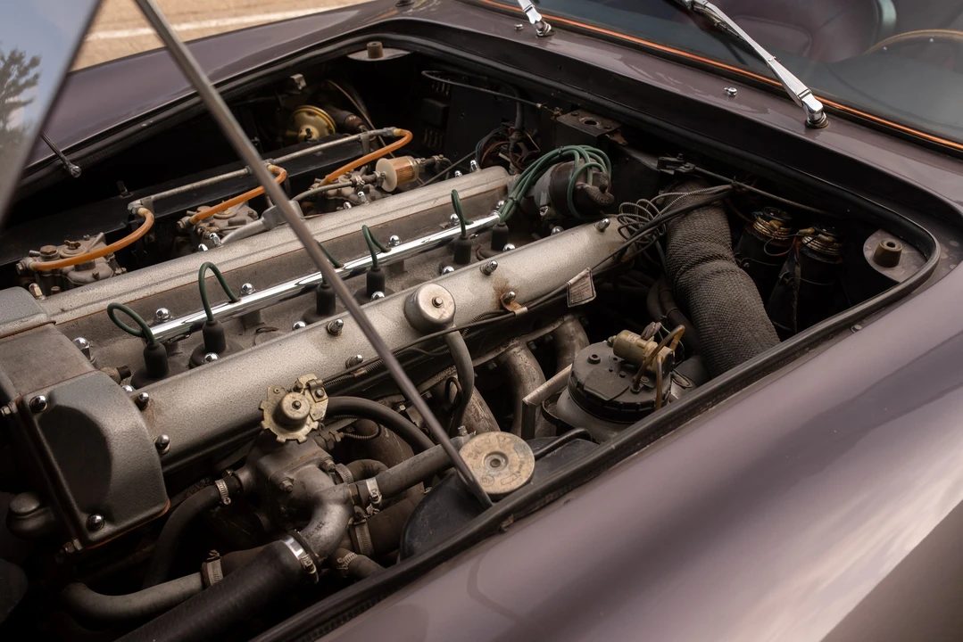 1967 Aston Martin DB6 Vantage - Image 19 of 31