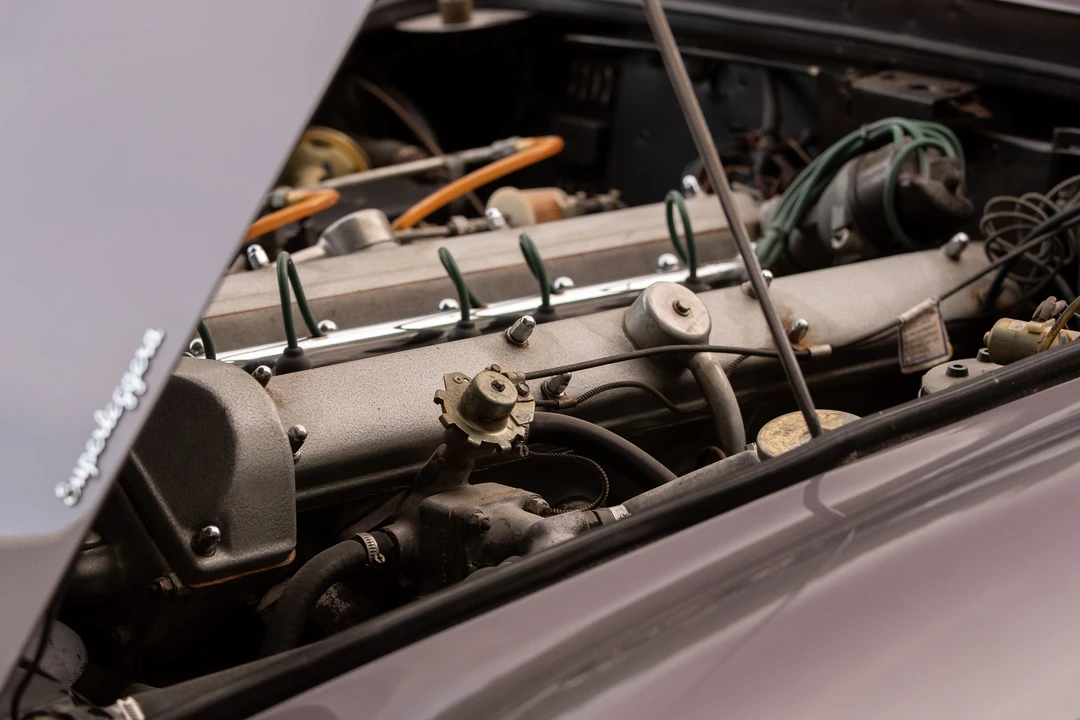 1967 Aston Martin DB6 Vantage - Image 26 of 31