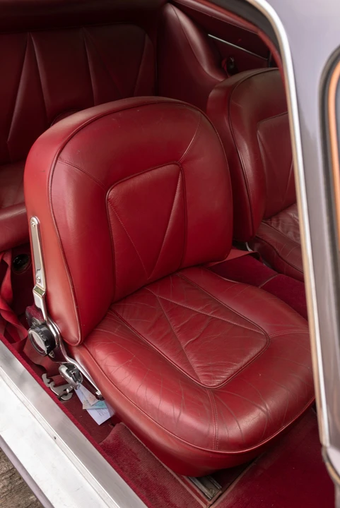 1967 Aston Martin DB6 Vantage - Image 9 of 31