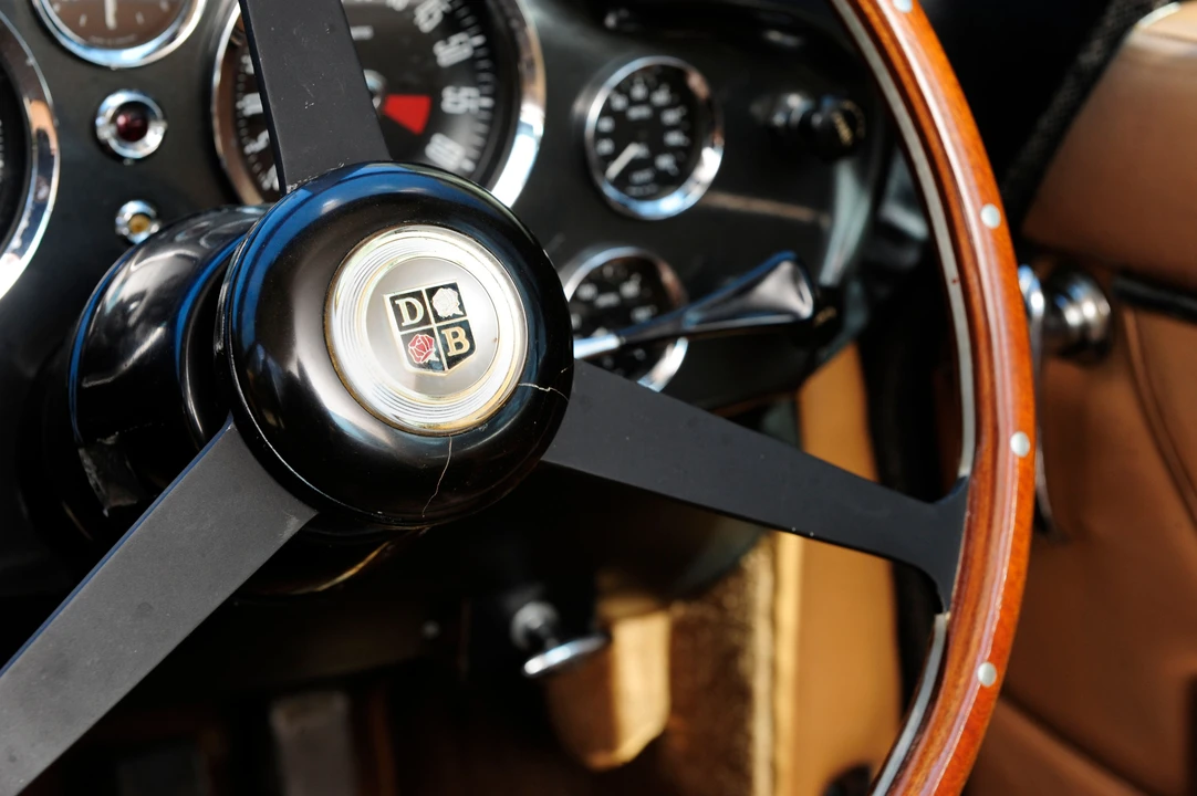 1967 Aston Martin DB6 Vantage - Image 5 of 24