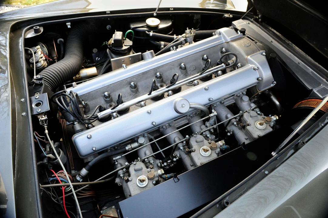 1967 Aston Martin DB6 Vantage - Image 15 of 24