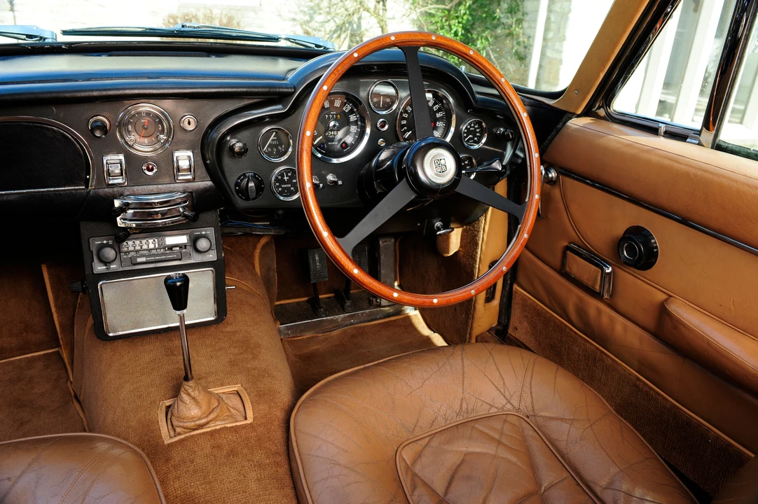 1967 Aston Martin DB6 Vantage - Image 6 of 24