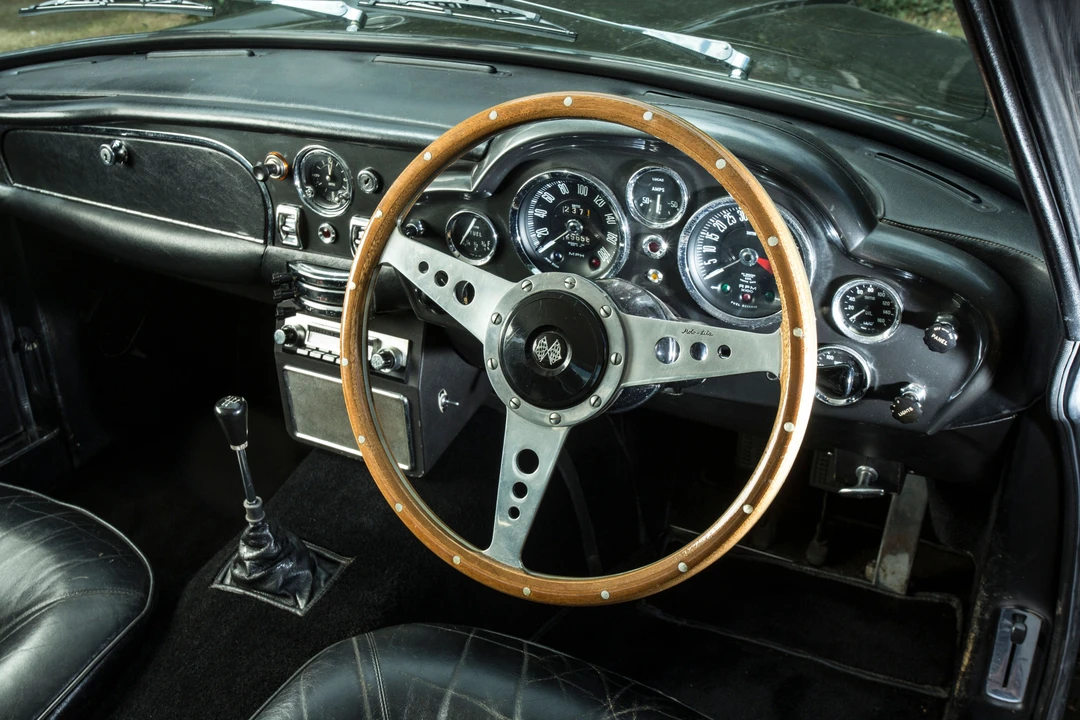 1967 Aston Martin DB6 Vantage - Image 14 of 19