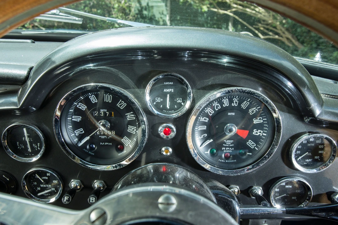 1967 Aston Martin DB6 Vantage - Image 15 of 19