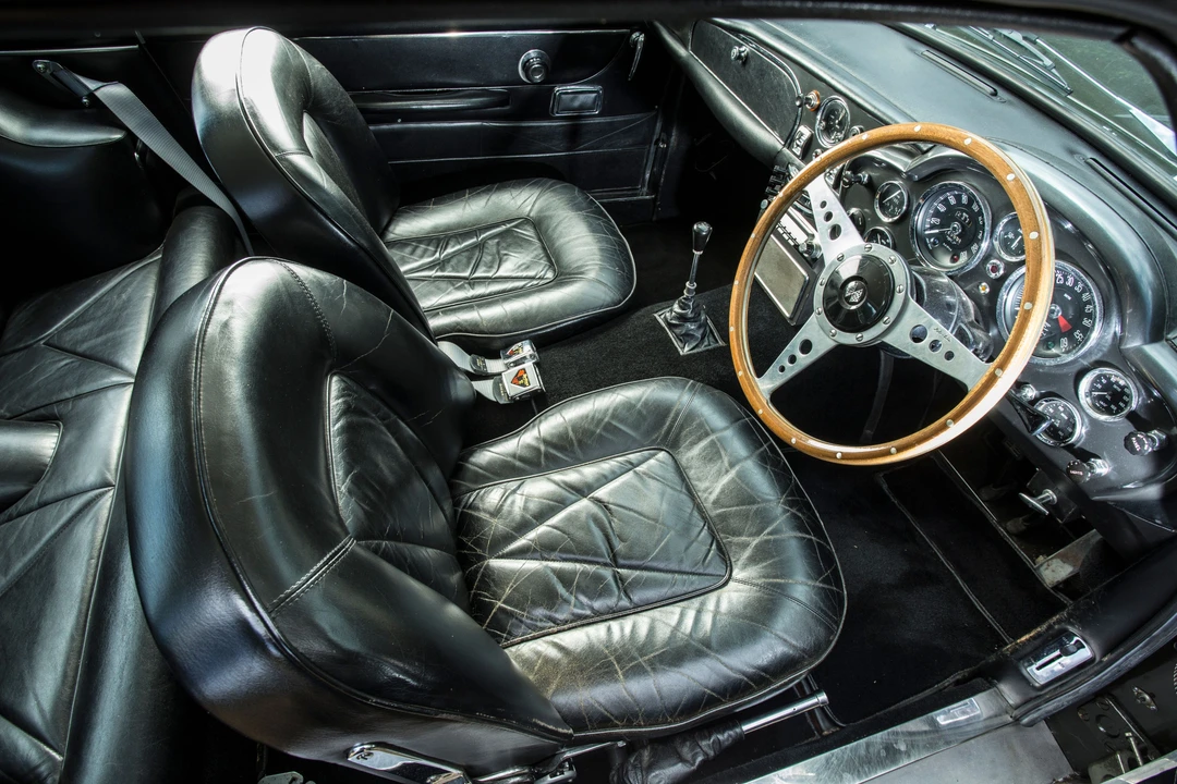 1967 Aston Martin DB6 Vantage - Image 13 of 19