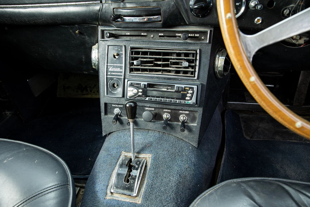 1967 Aston Martin DB6 Vantage - Image 24 of 31
