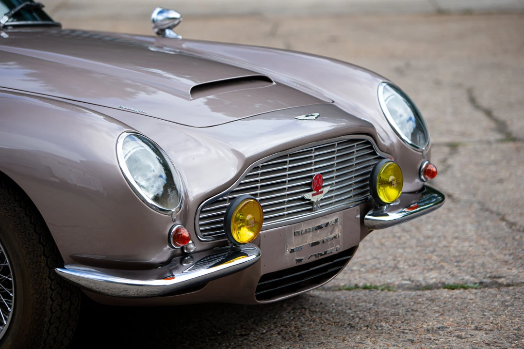 1967 Aston Martin DB6 Vantage - Image 15 of 31