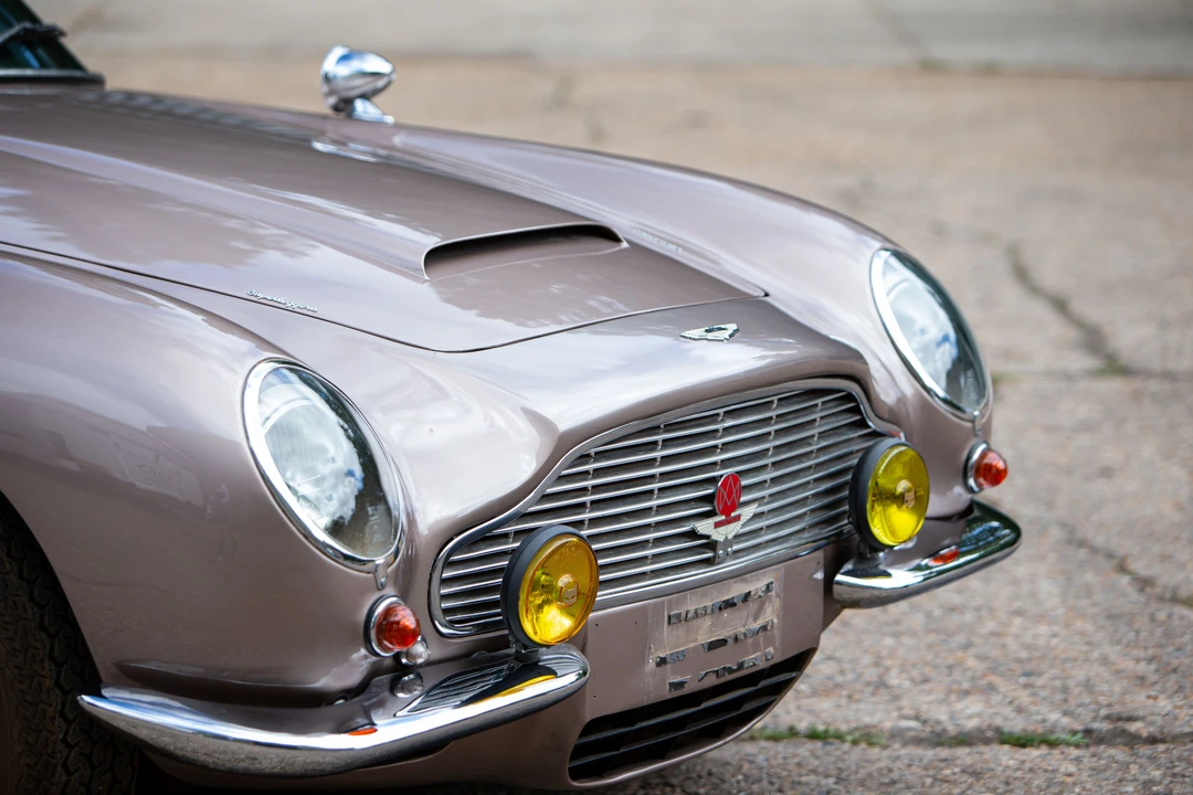 1967 Aston Martin DB6 Vantage - Image 14 of 31