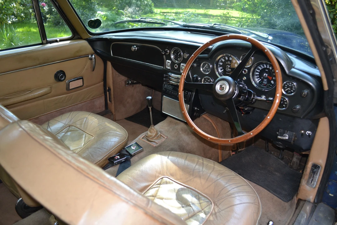 1967 Aston Martin DB6 Vantage - Image 2 of 7