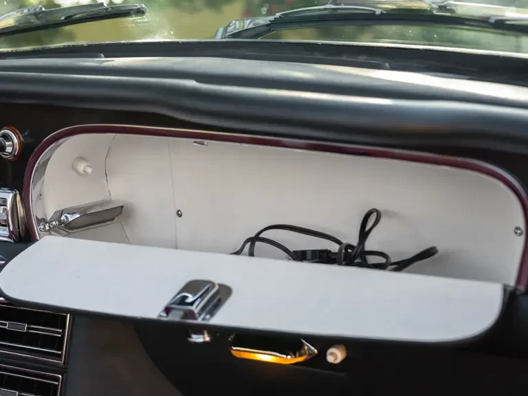 1967 Aston Martin DB6 Volante - Image 25 of 31