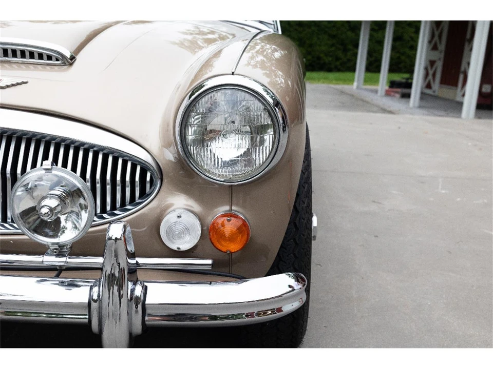 1967 Austin-Healey 3000 Mark III - Image 9 of 26