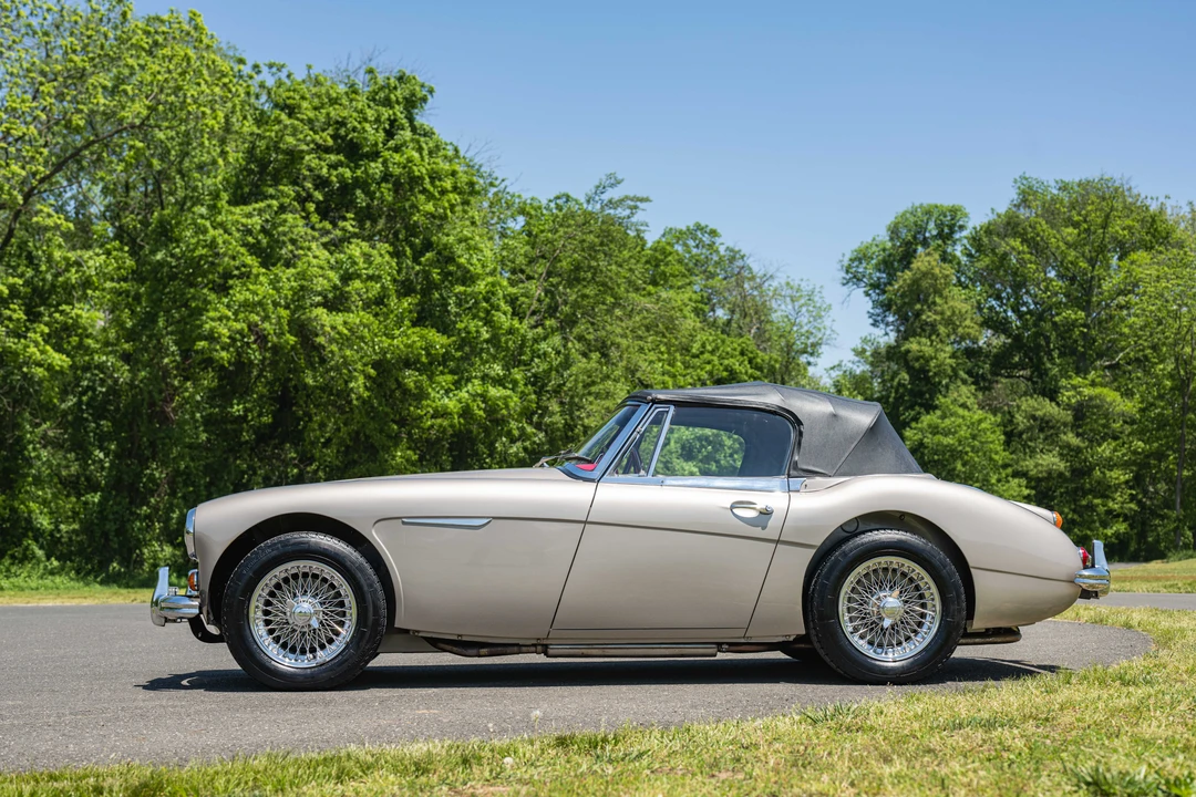 1967 Austin-Healey 3000 Mark III - Image 15 of 31