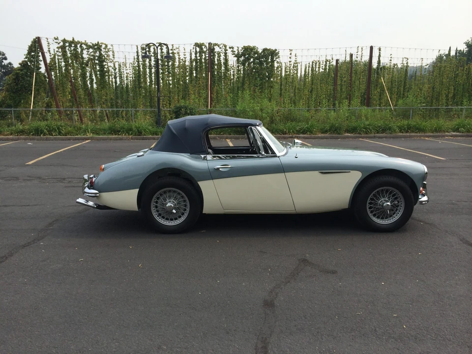 1967 Austin-Healey 3000 Mark III - Image 20 of 31