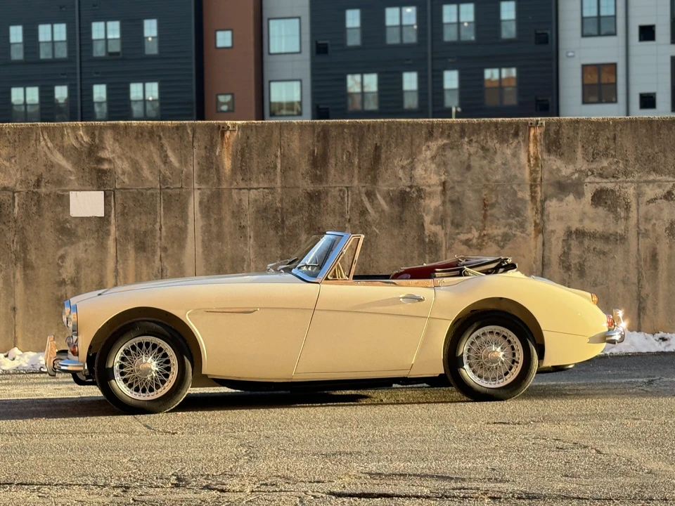 1967 Austin-Healey 3000 Mark III - Image 18 of 31