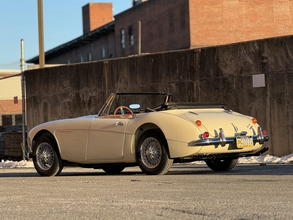 1967 Austin-Healey 3000 Mark III - Image 16 of 31