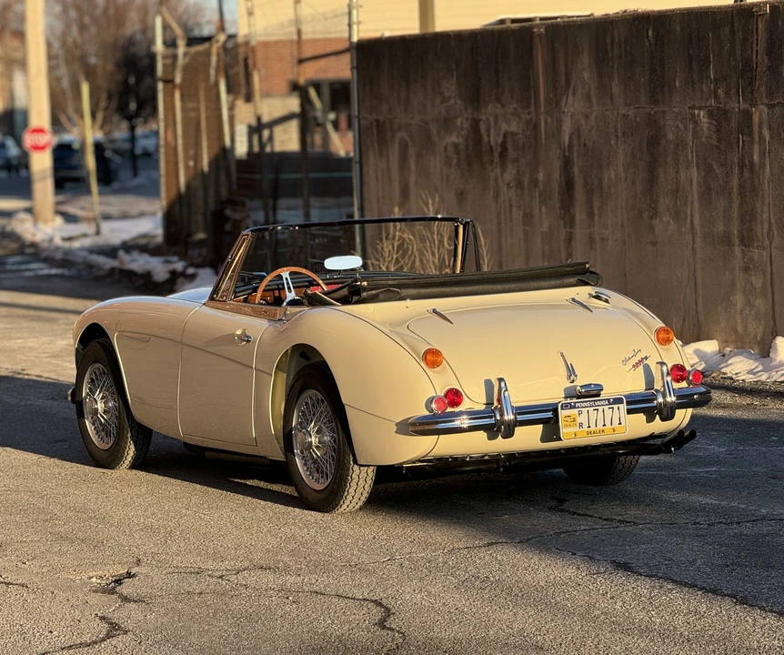 1967 Austin-Healey 3000 Mark III - Image 14 of 31