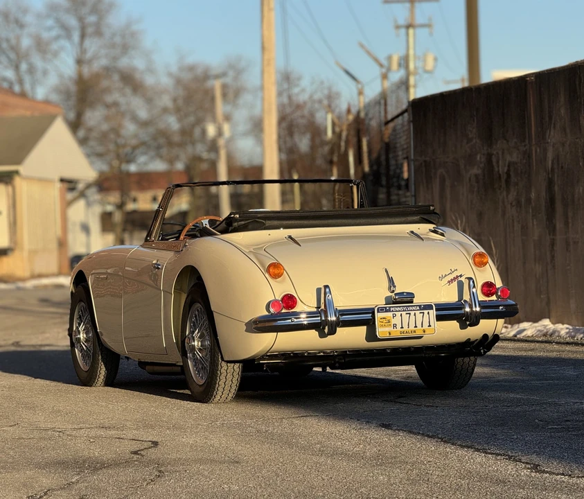 1967 Austin-Healey 3000 Mark III - Image 13 of 31
