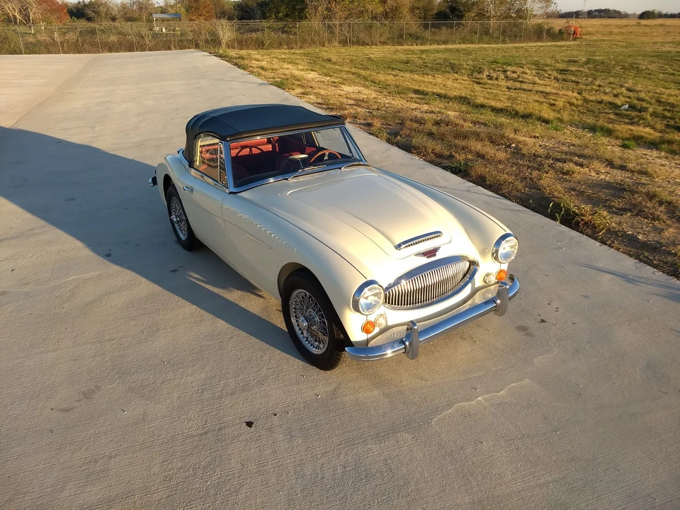 1967 Austin-Healey 3000 Mark III - Image 19 of 31