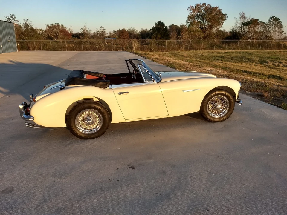 1967 Austin-Healey 3000 Mark III - Image 8 of 31