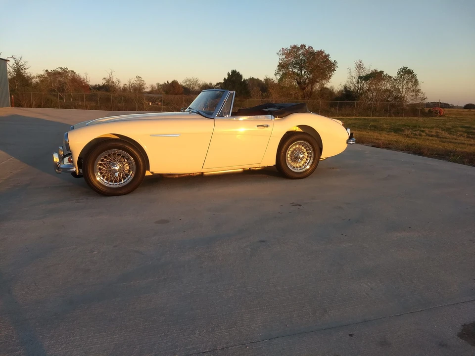 1967 Austin-Healey 3000 Mark III - Image 15 of 31