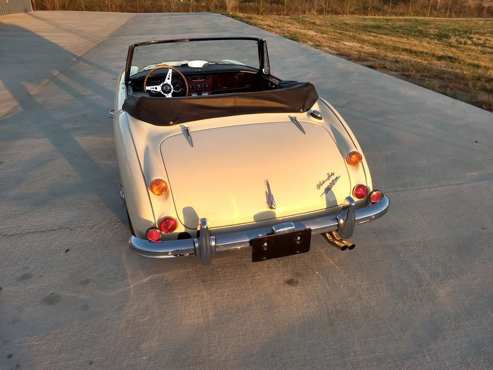 1967 Austin-Healey 3000 Mark III - Image 12 of 31