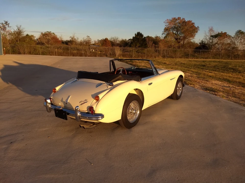 1967 Austin-Healey 3000 Mark III - Image 9 of 31