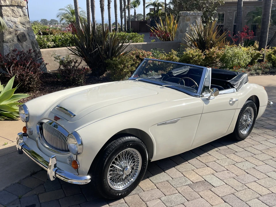 1967 Austin-Healey 3000 Mark III - Image 4 of 31