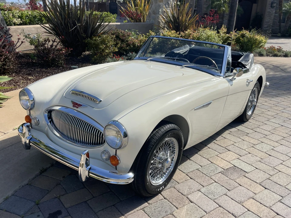1967 Austin-Healey 3000 Mark III - Image 6 of 31