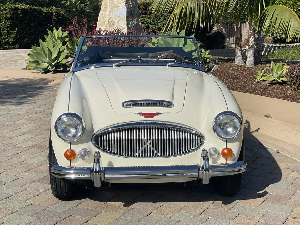 1967 Austin-Healey 3000 Mark III - Image 8 of 31