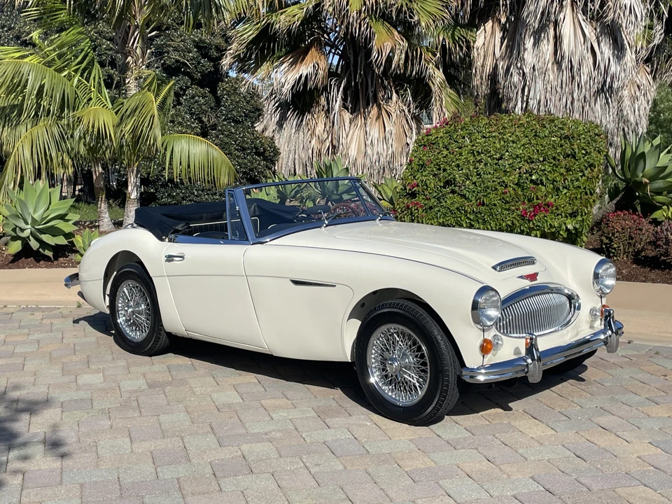 1967 Austin-Healey 3000 Mark III - Image 15 of 31