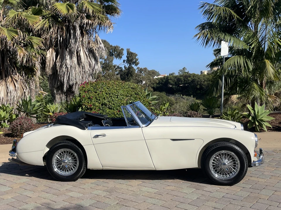 1967 Austin-Healey 3000 Mark III - Image 19 of 31