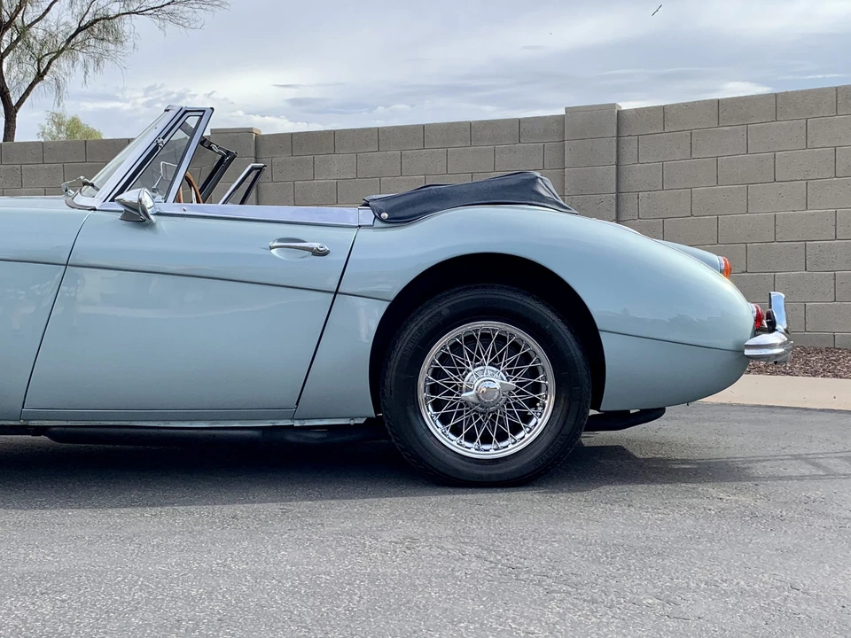 1967 Austin-Healey 3000 Mark III - Image 24 of 31