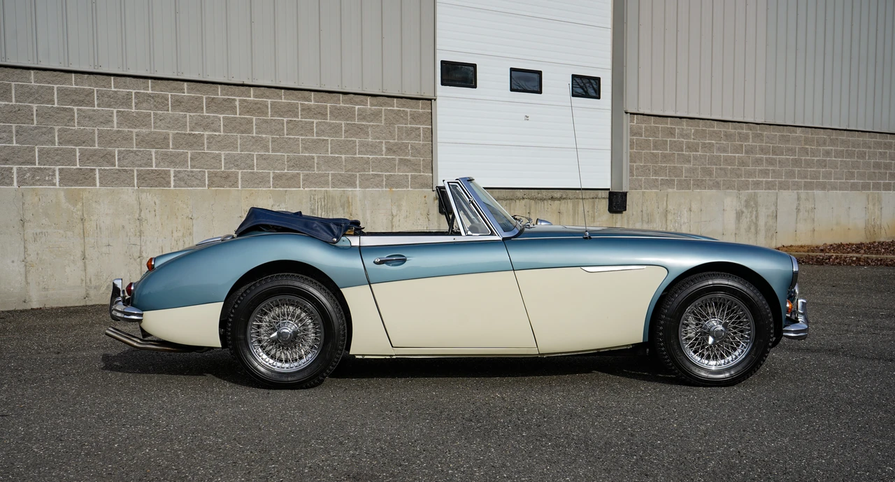 1967 Austin-Healey 3000 Mark III - Image 13 of 31