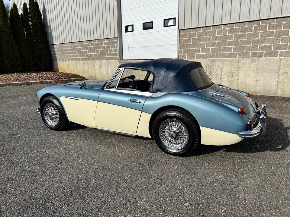 1967 Austin-Healey 3000 Mark III - Image 28 of 31