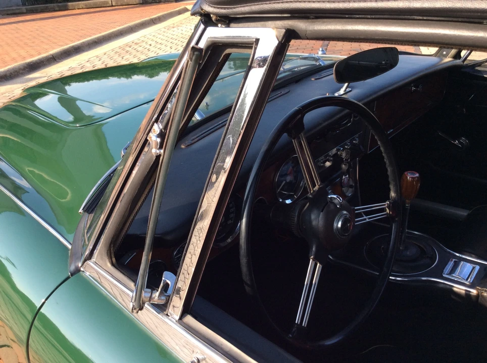 1967 Austin-Healey 3000 Mark III - Image 16 of 31