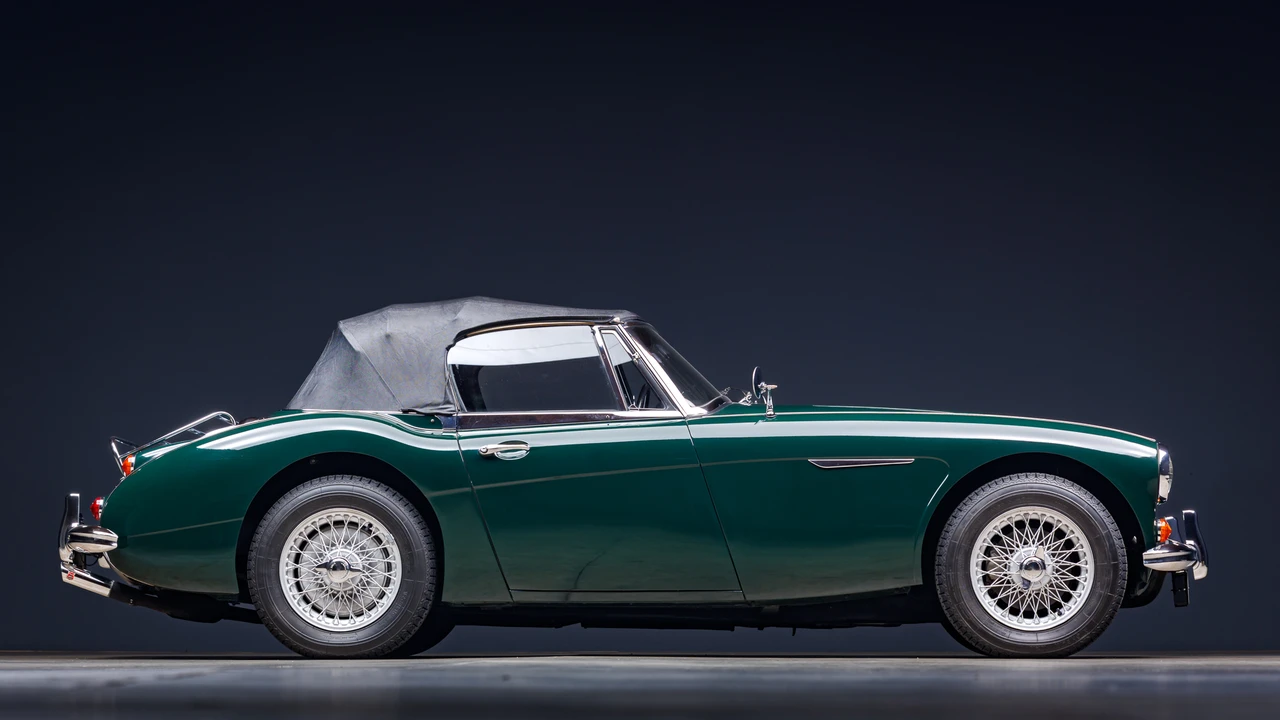 1967 Austin-Healey 3000 Mark III - Image 13 of 31
