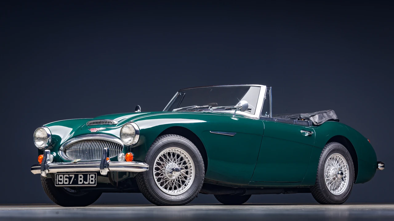 1967 Austin-Healey 3000 Mark III - Image 2 of 31