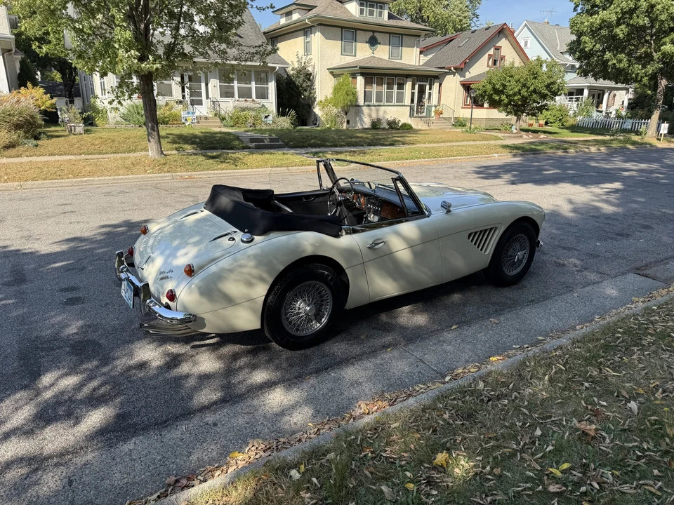 1967 Austin-Healey 3000 Mark III - Image 19 of 31
