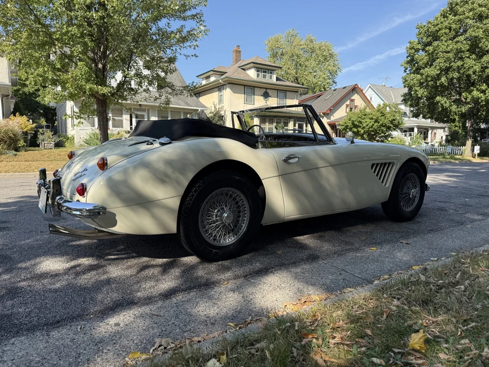 1967 Austin-Healey 3000 Mark III - Image 20 of 31