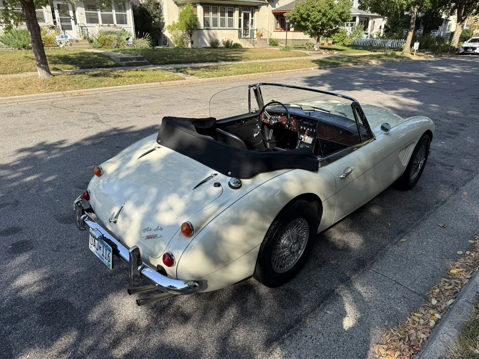 1967 Austin-Healey 3000 Mark III - Image 17 of 31