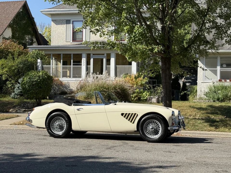 1967 Austin-Healey 3000 Mark III - Image 23 of 31