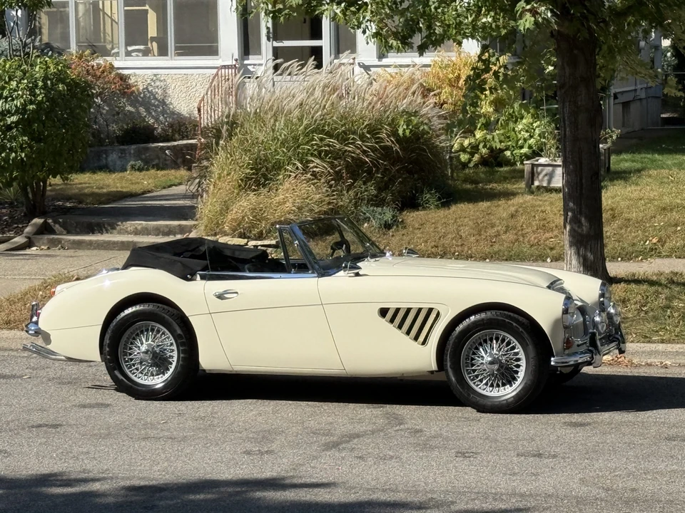 1967 Austin-Healey 3000 Mark III - Image 25 of 31