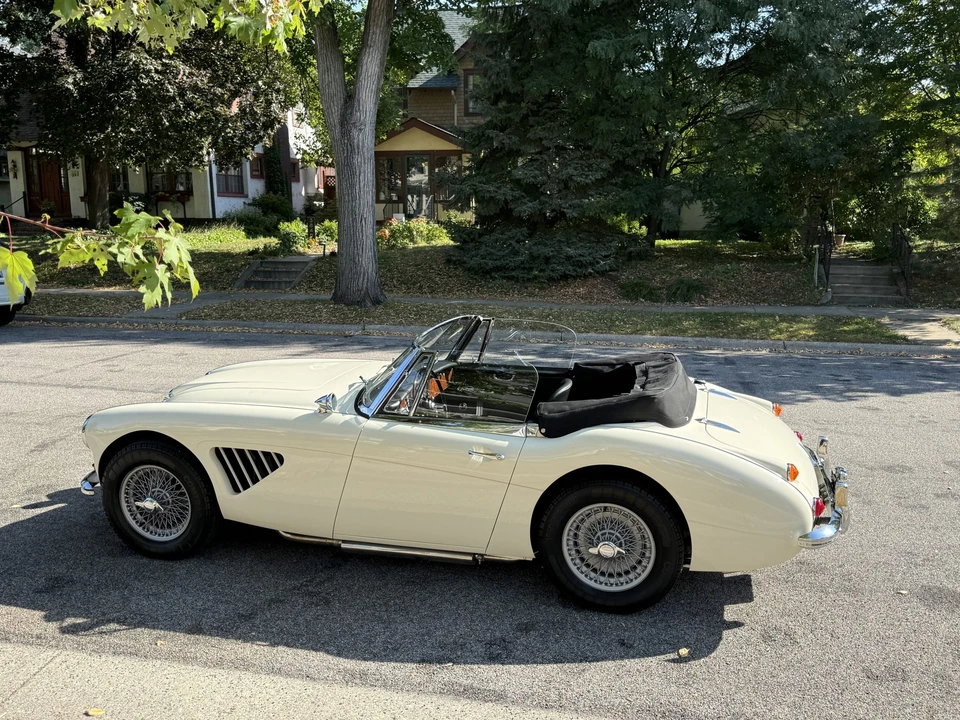 1967 Austin-Healey 3000 Mark III - Image 15 of 31